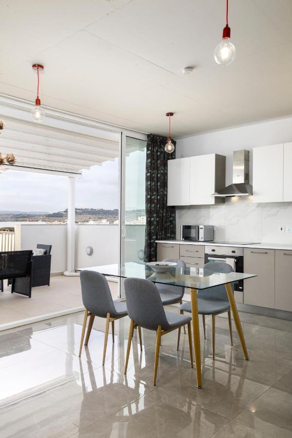 Hilltop Apartments - Stylish Comfort Living Close To The Sea, Bugibba St. Paul's Bay Esterno foto