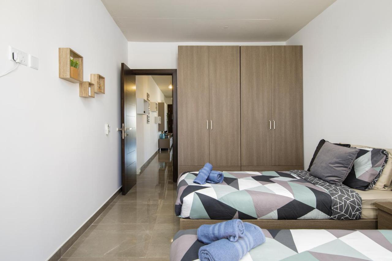 Hilltop Apartments - Stylish Comfort Living Close To The Sea, Bugibba St. Paul's Bay Esterno foto