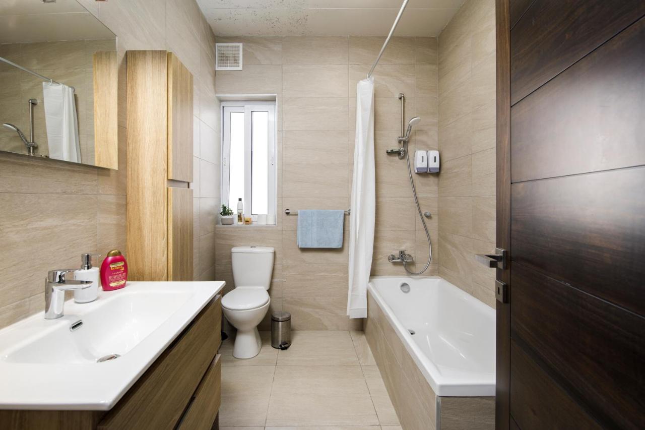 Hilltop Apartments - Stylish Comfort Living Close To The Sea, Bugibba St. Paul's Bay Esterno foto