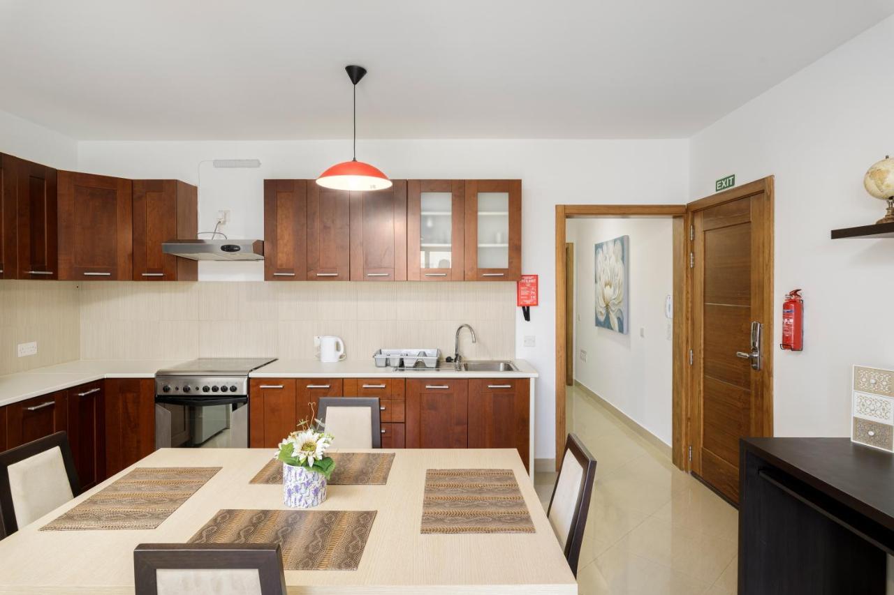 Hilltop Apartments - Stylish Comfort Living Close To The Sea, Bugibba St. Paul's Bay Esterno foto