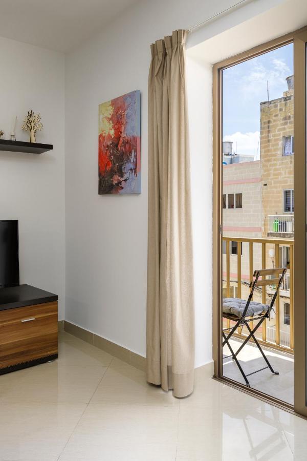Hilltop Apartments - Stylish Comfort Living Close To The Sea, Bugibba St. Paul's Bay Esterno foto